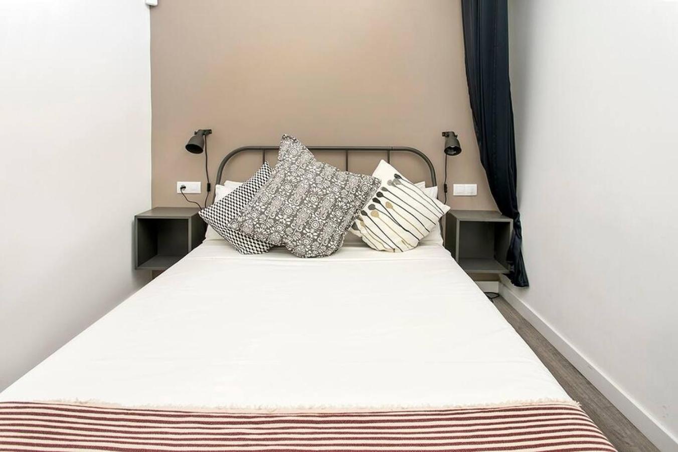 Cozy&New With Terrace Appartement L'Hospitalet de Llobregat Buitenkant foto